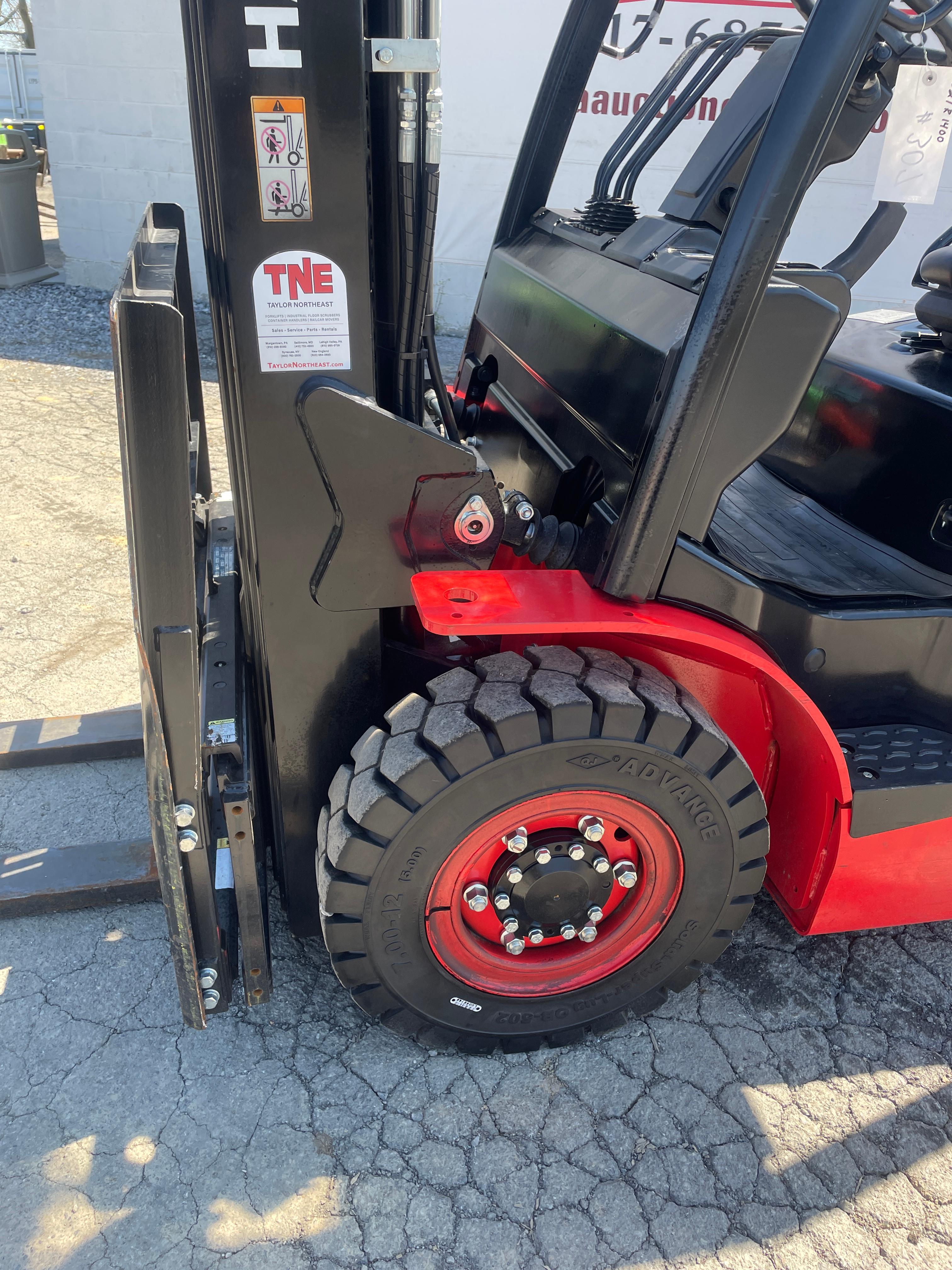 Hangcha 5,000 IB LP Forklift