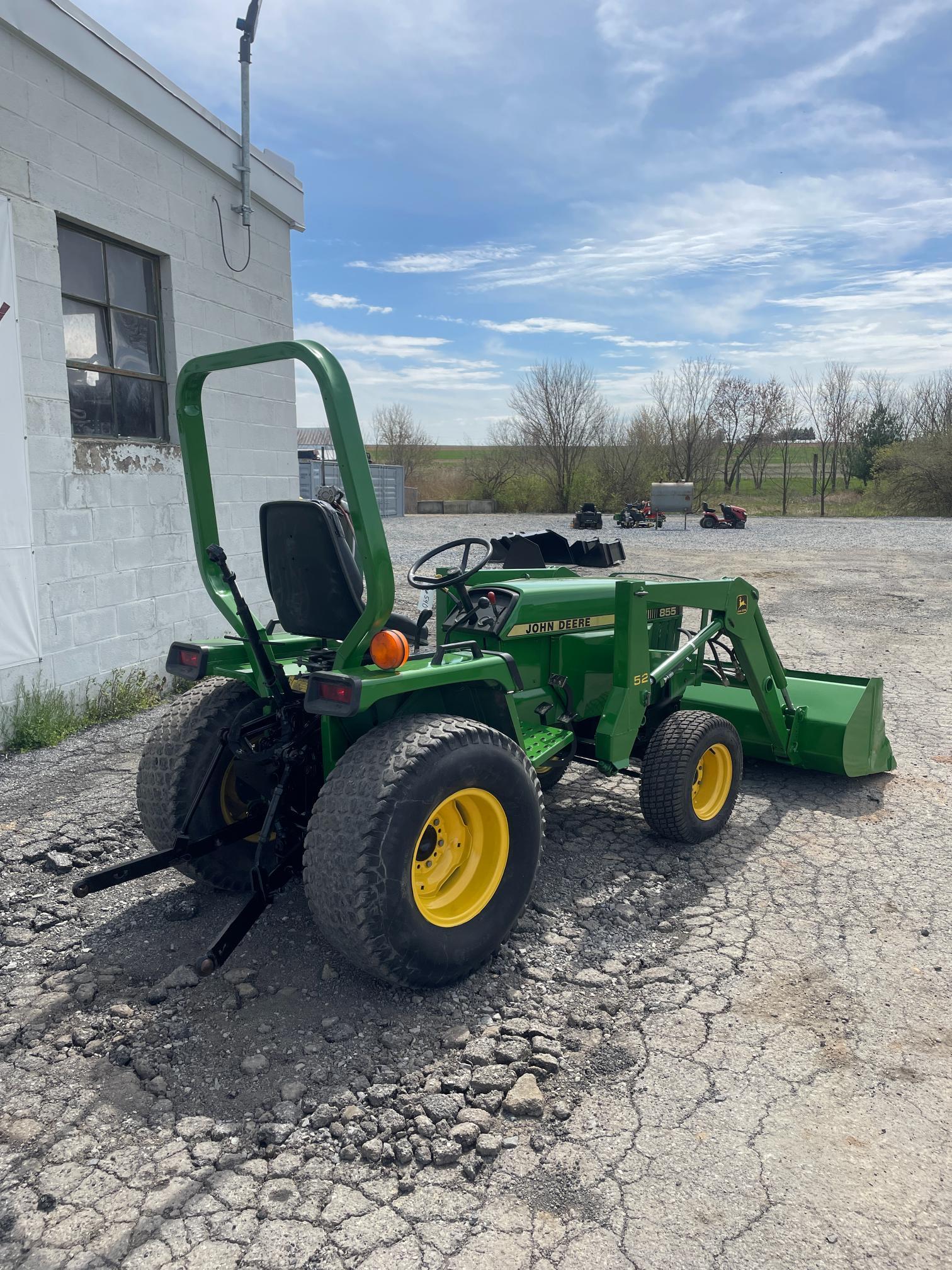 John Deere 855 Hydrostatic 4X4 Tractor W/ Loader