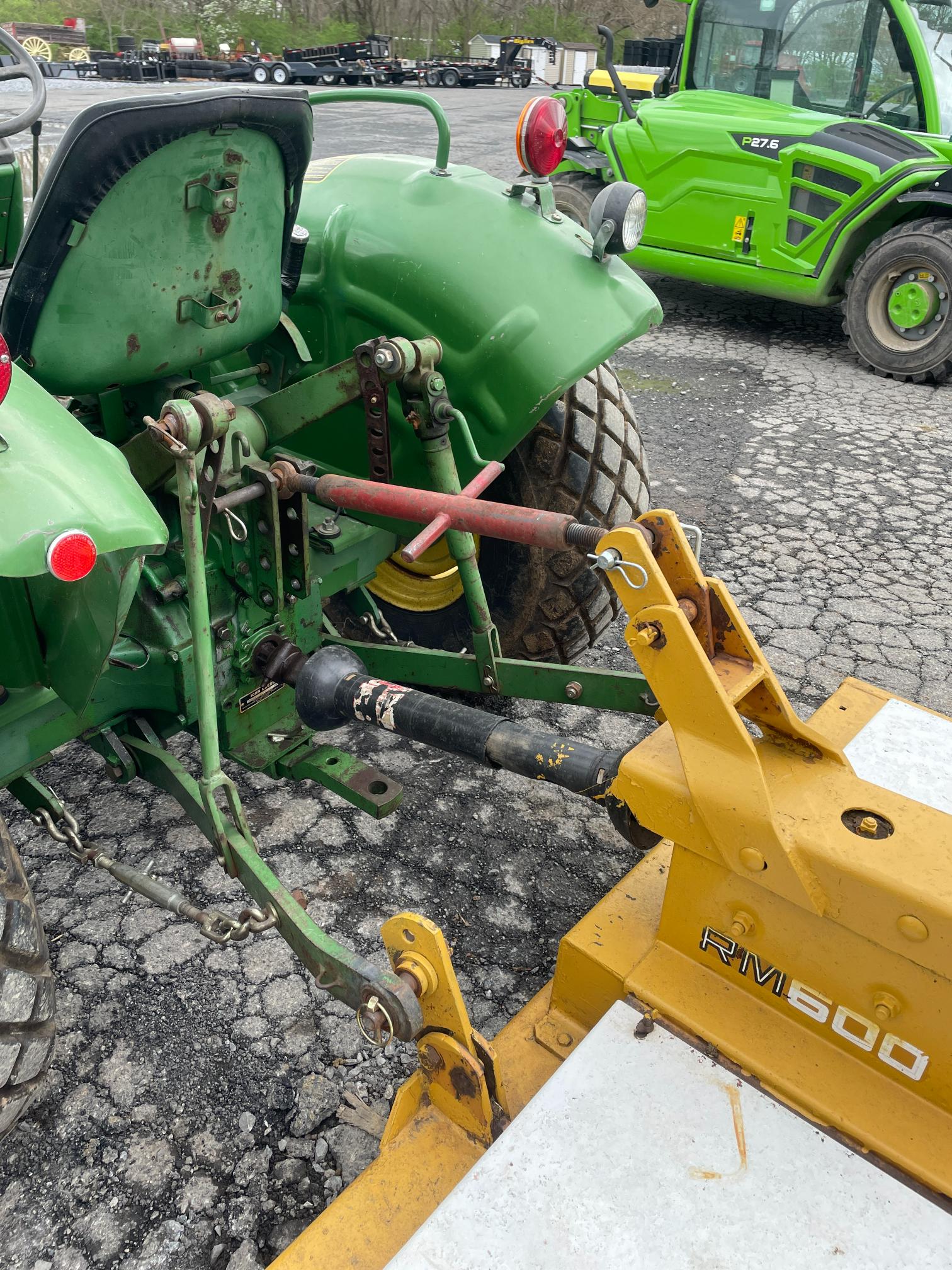 John Deere 850 Tractor