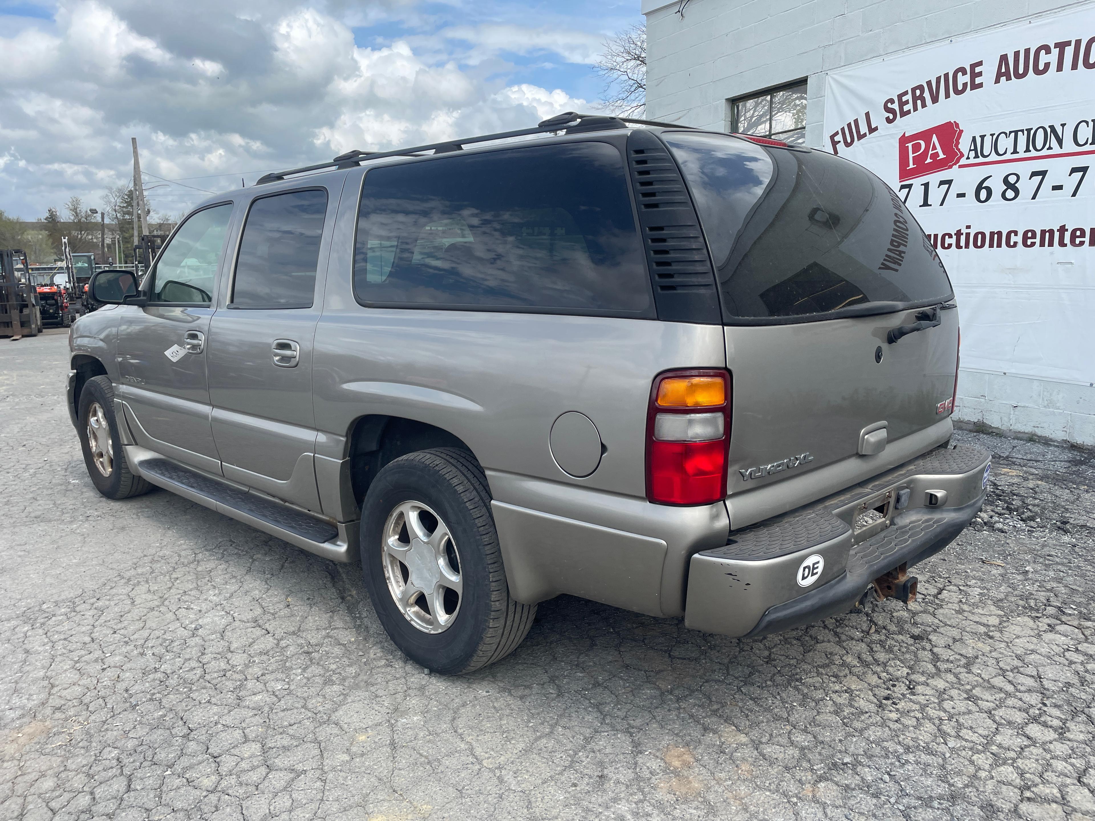 2003 GMC Denali