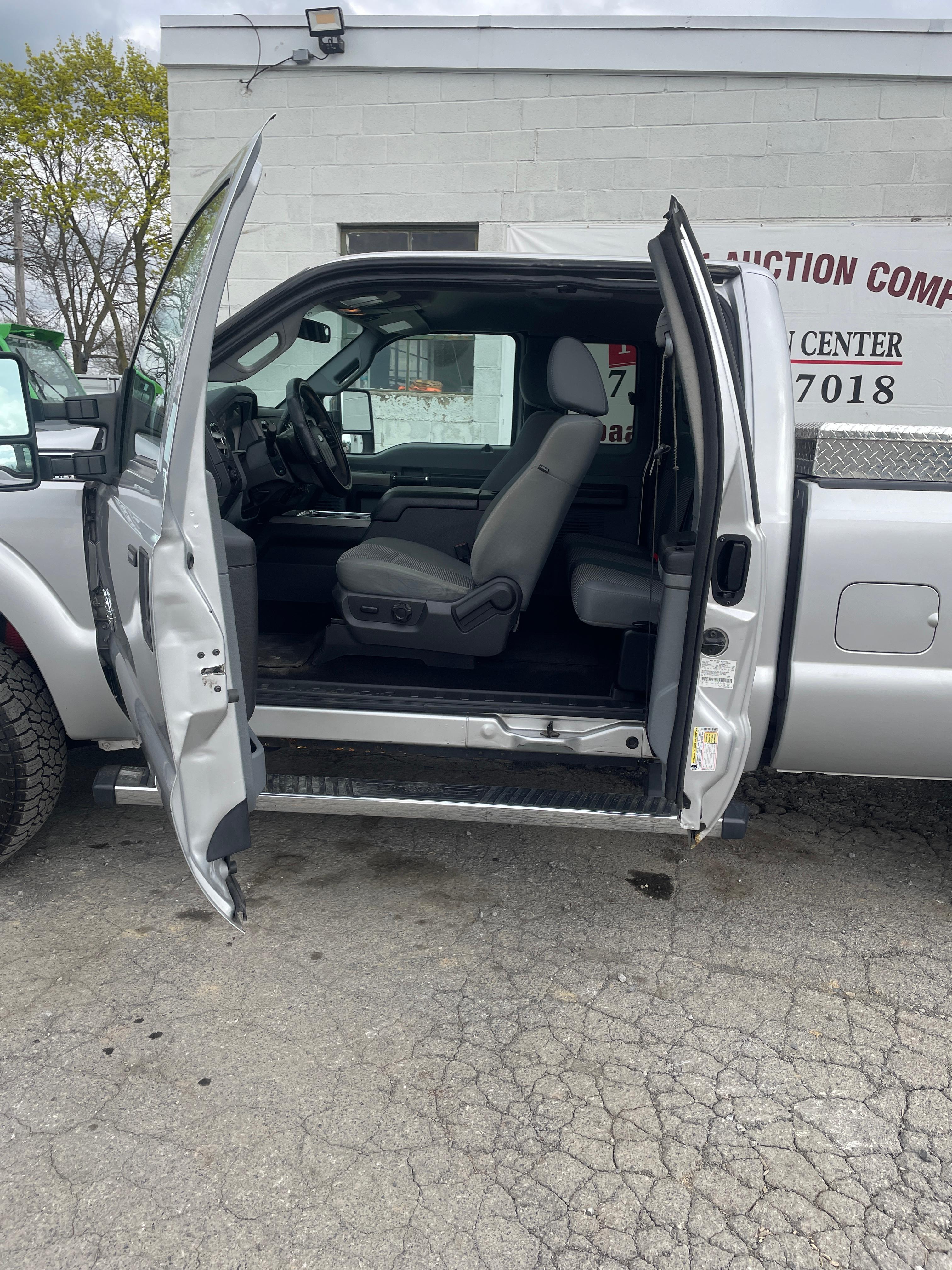 2011 Ford F-250 XLT 4X4 Diesel Truck