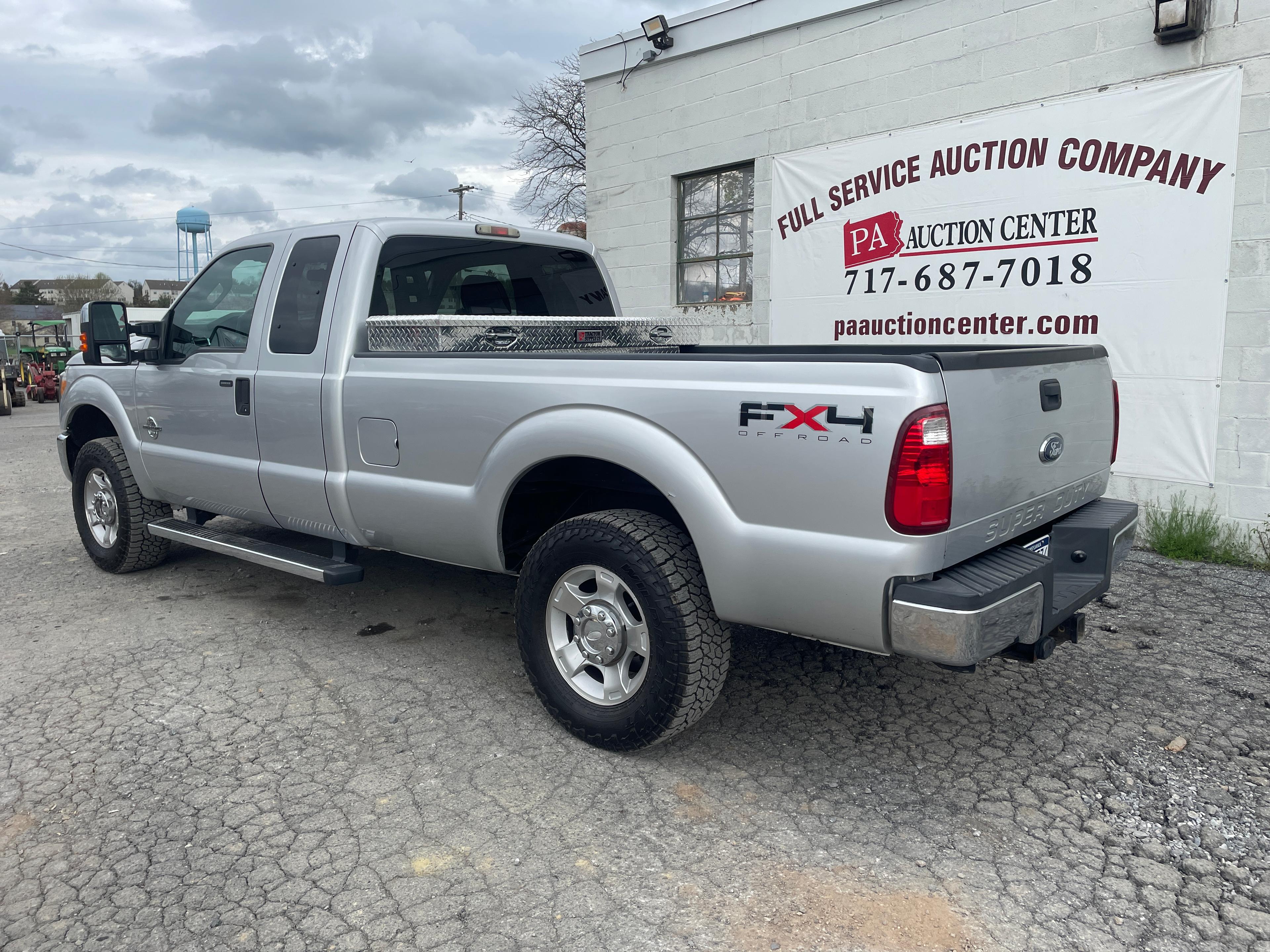 2011 Ford F-250 XLT 4X4 Diesel Truck