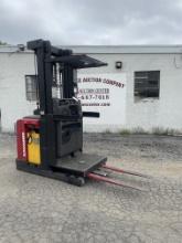 2014 Raymond 3000Lb Electric Order Picker