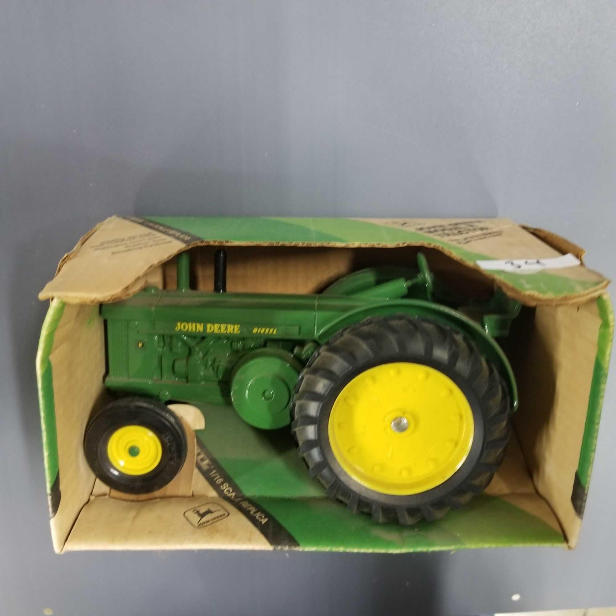 JOHN DEERE MODEL "R" TRACTOR