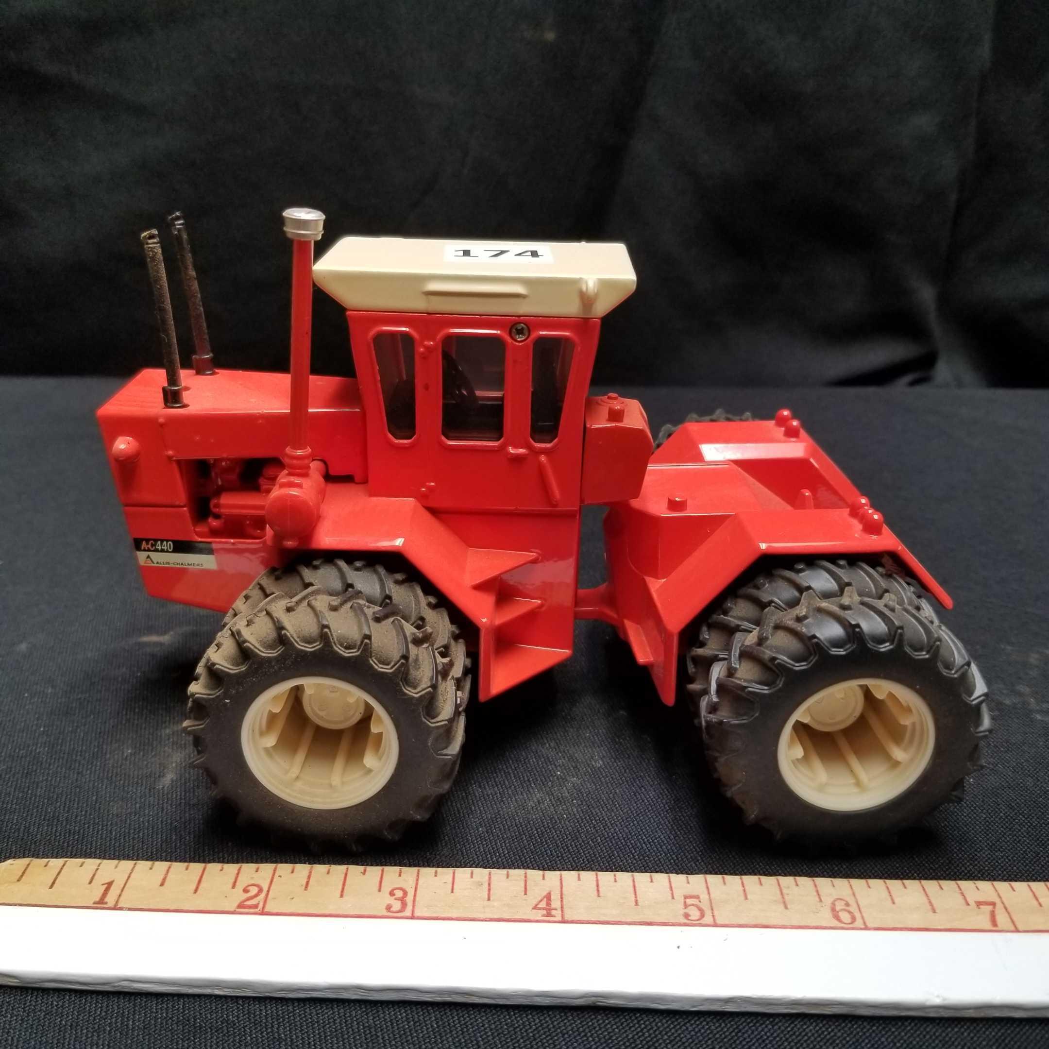 1/32nd Scale ALLIS CHALMERS "AC 440" TRACTOR CAB 4WD DUALS