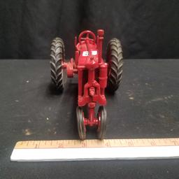 McCORMICK DEERING FARMALL "F-12" TRACTOR, SPOKER WHEELS, RUBBER