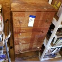 VINTAGE CHEST OF DRAWERS