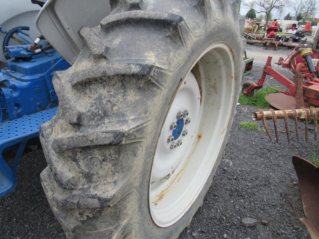 Ford 5000 Tractor