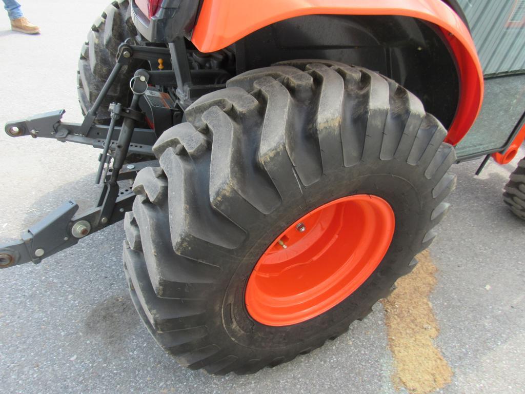 Kubota B3350 Cab Tractor w/LA534 Loader