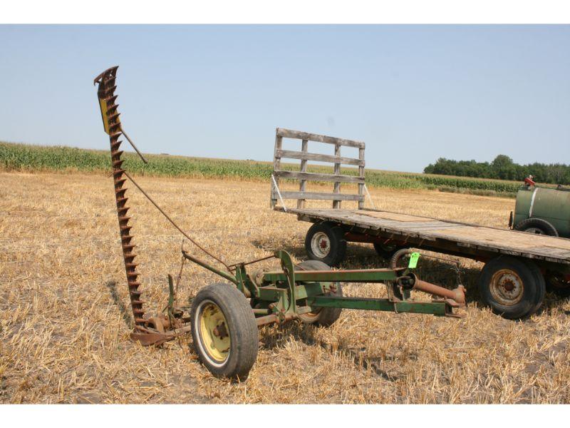 JD #11 Sickle Mower w/7’ Bar – Pulltype