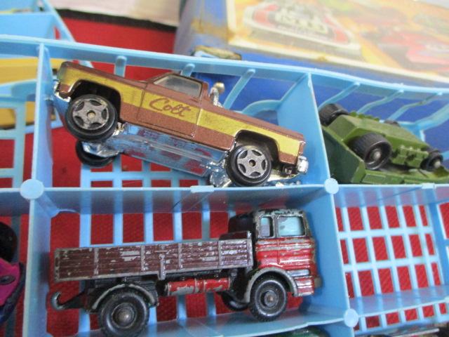 Mixed Die Cast Cars w/ Matchbox Case