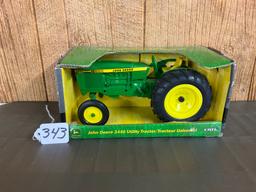 JD 2440 Utility Tractor