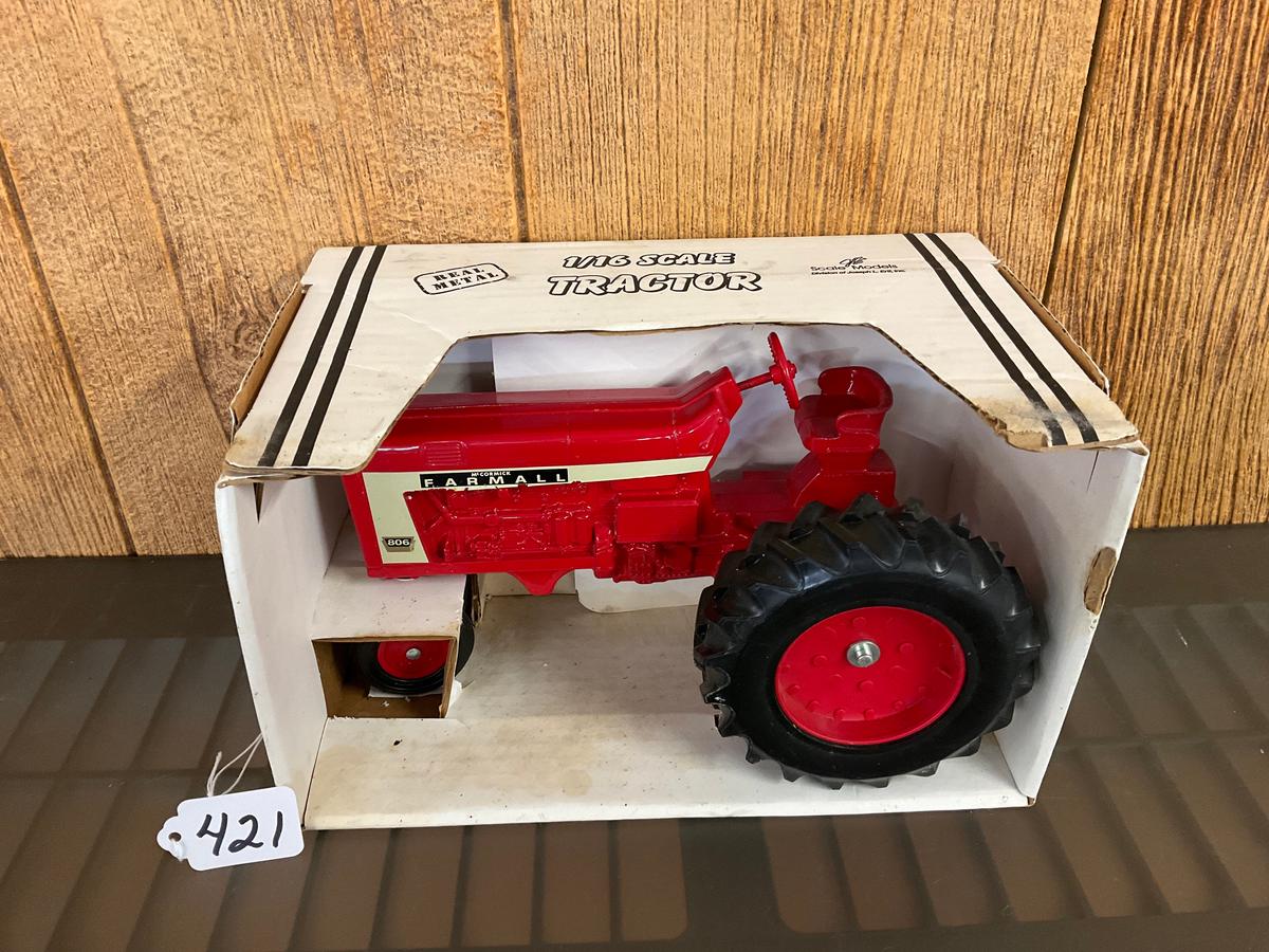 Farmall 806 Tractor