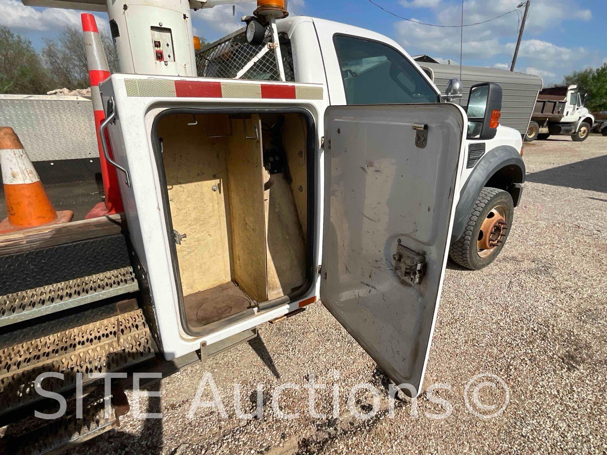 2009 Ford F550 SD Bucket Truck