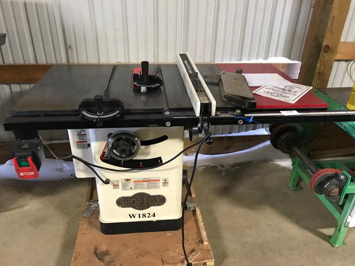 (8021) Shopfox 10 inch table saw 220 Volt single phase