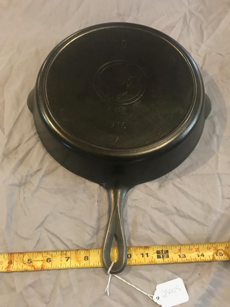 Griswold #10 Slant Logo Cast Iron Skillet