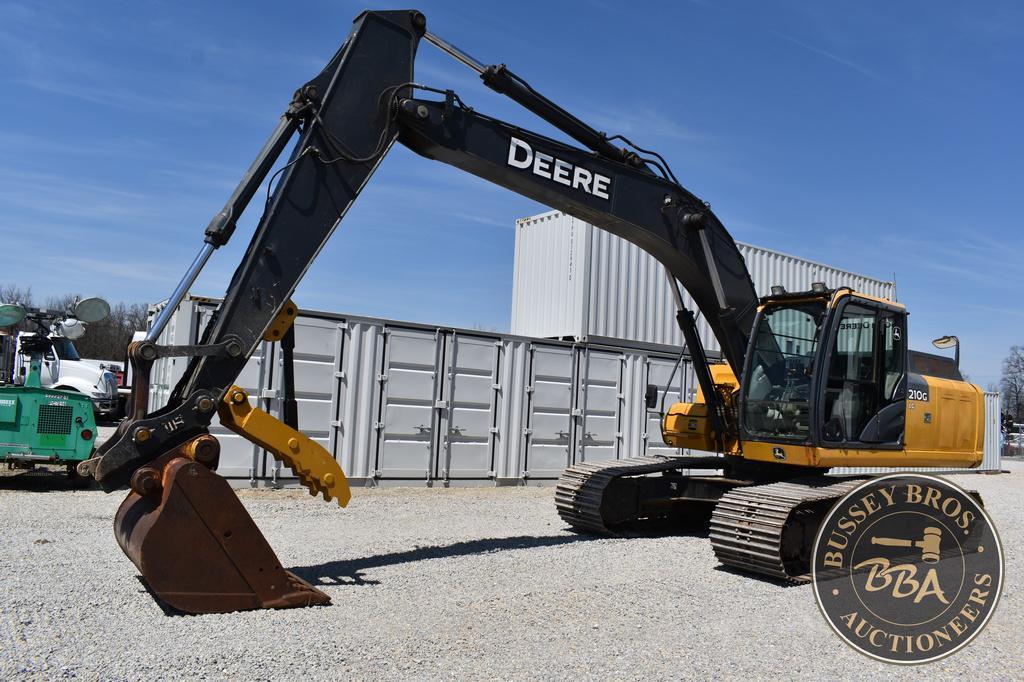 2012 DEERE 210G LC 25928