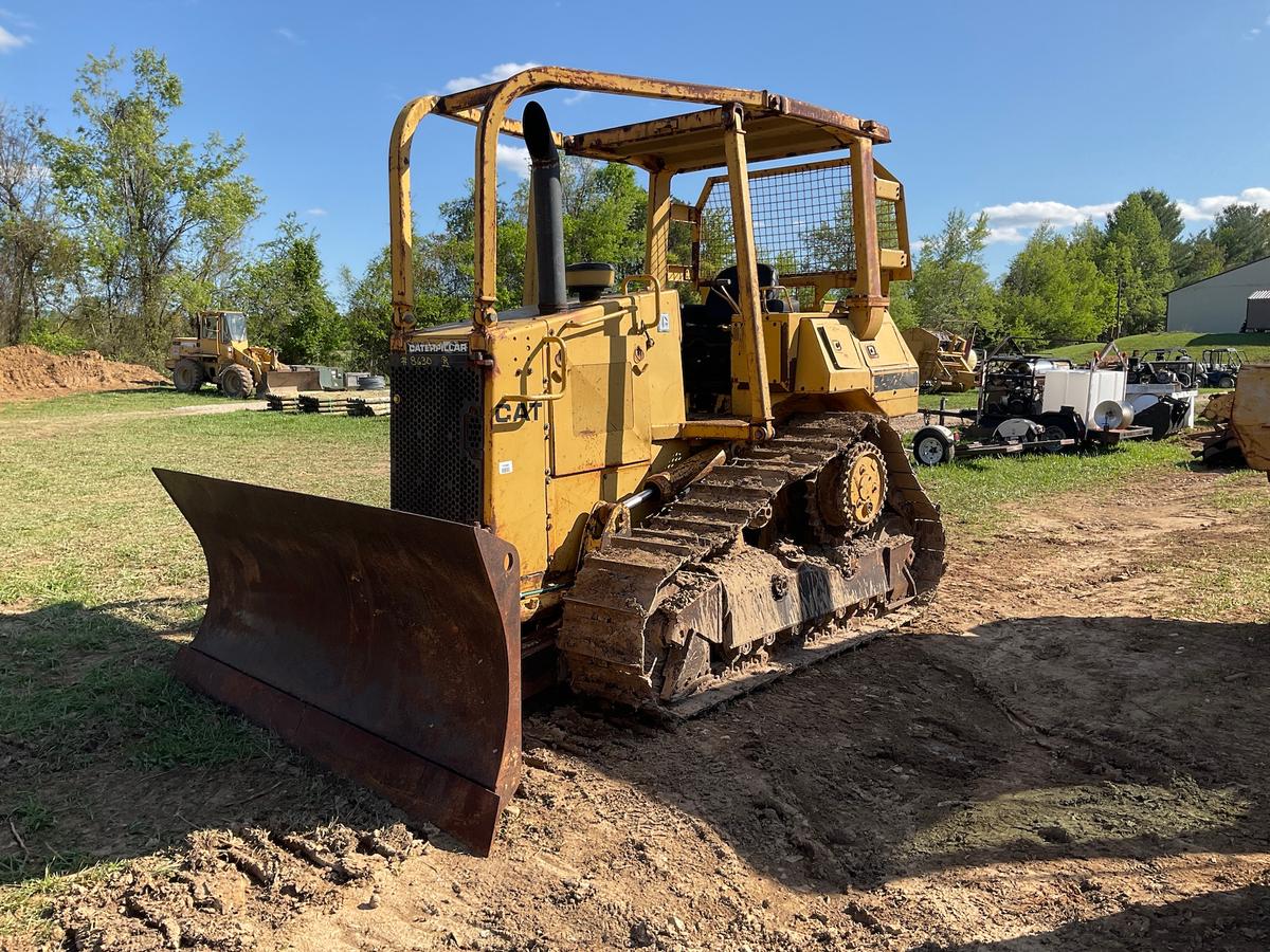 D4H XL CAT Dozer