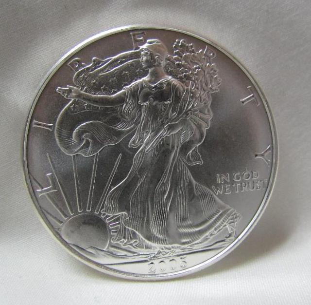 2005 SILVER EAGLE 1 OZ. FINE SILVER