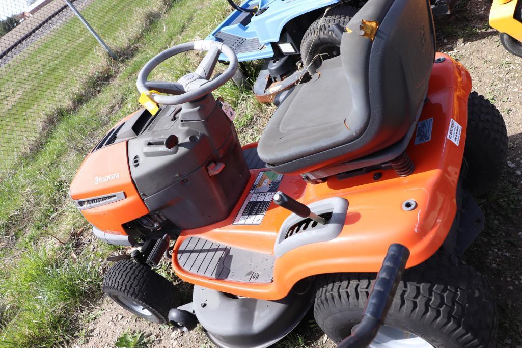 Husqvarna LTH2038 Riding Mower