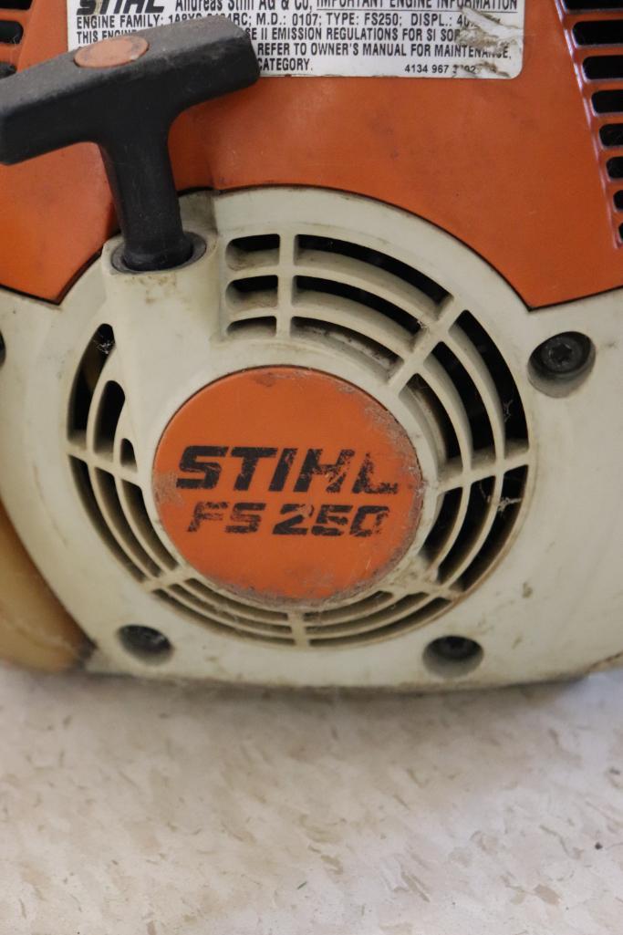 Stihl FS 250 Gas Powered Trimmer