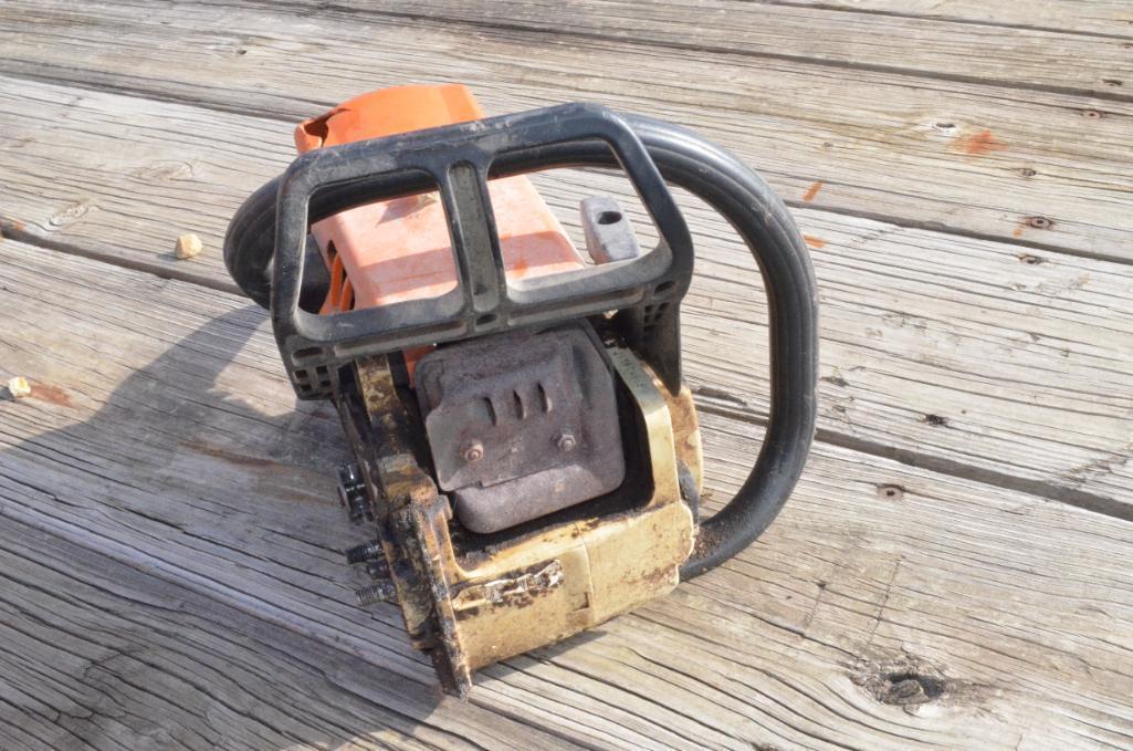 Stihl MS250 Gas Powered Chainsaw