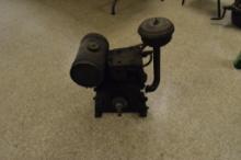 Briggs & Stratton Model A Hand Crank Antique Gas Engine