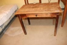 Wooden 1-Drawer Coffee Table