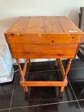 KITCHEN ISLAND TABLE 25X25X37 INCHES