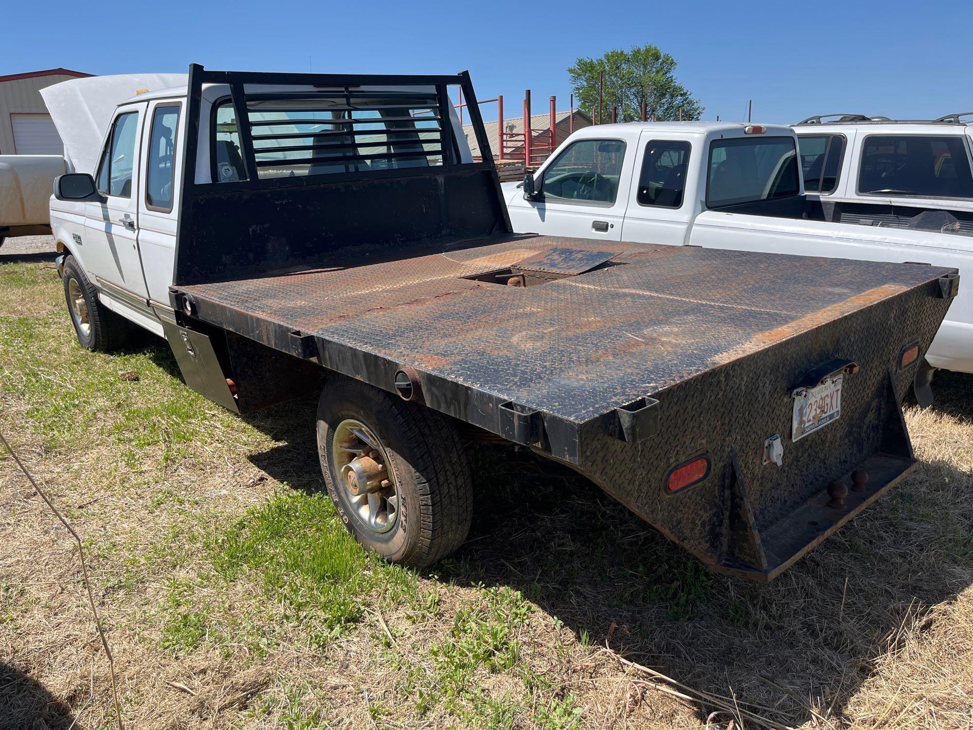1997 Ford F250 ext cab flatbed