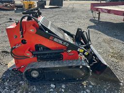 AGT INDUSTRIAL LRT23 TRACKED MINI SKID STEER