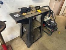 CRAFTSMAN ROUTER TABLE WITH ROUTER