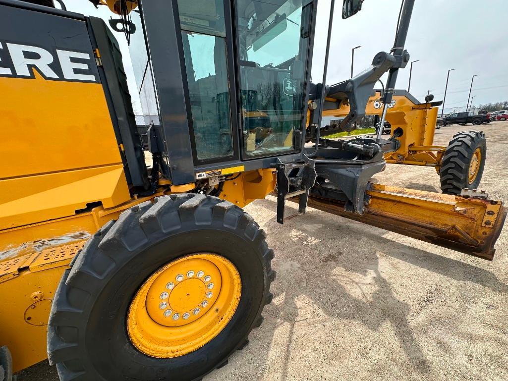 2015 Deere 672GP Motor Grader