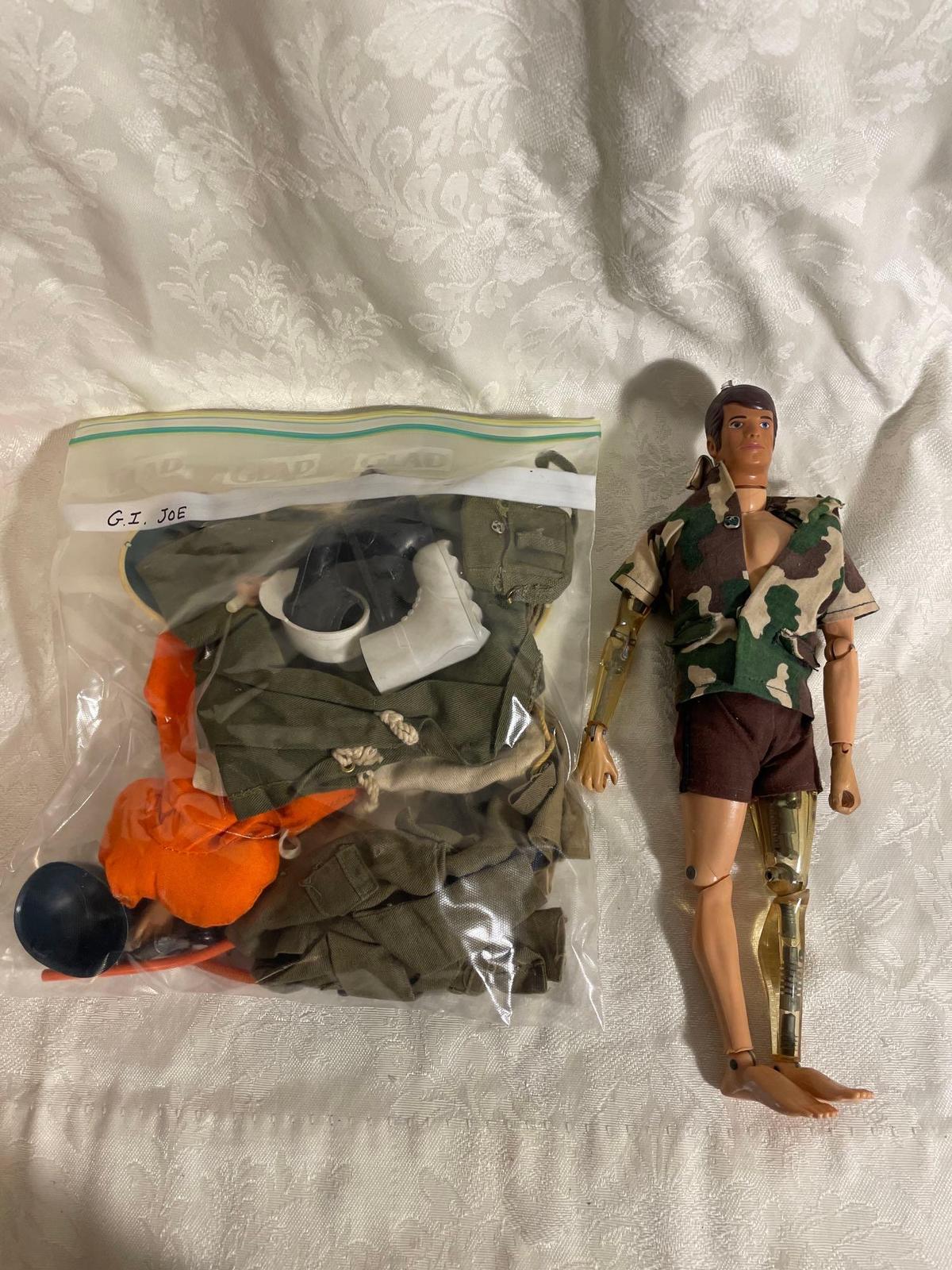 Vtg GI Joe Mike Powers Action Figure and Accessories