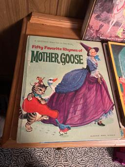 Vtg Disney Records, Puzzles and Books