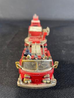 Corgi Major Toys American La France Aerial Rescue Truck & Tractor