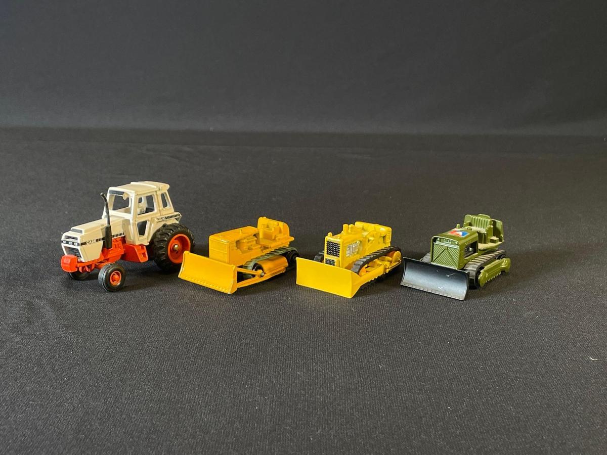 (4)Vintage Diecast tractor toys