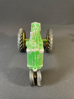 Vintage John Deere tractor toy-see photo's-