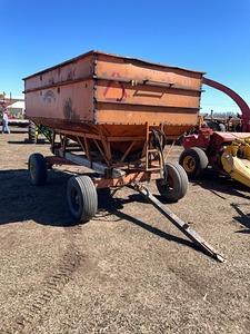 Minnesota 250 Gravity Box w/ Auger