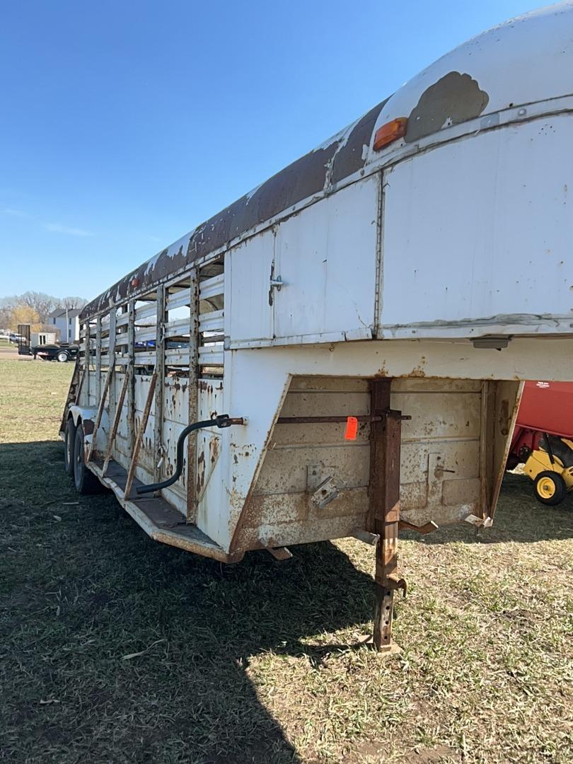 20' stock trailer