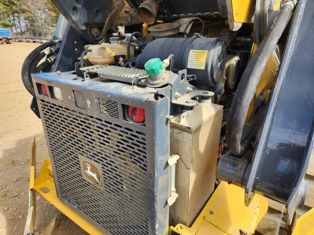 2017 Deere 331g Tracked Skid Steer