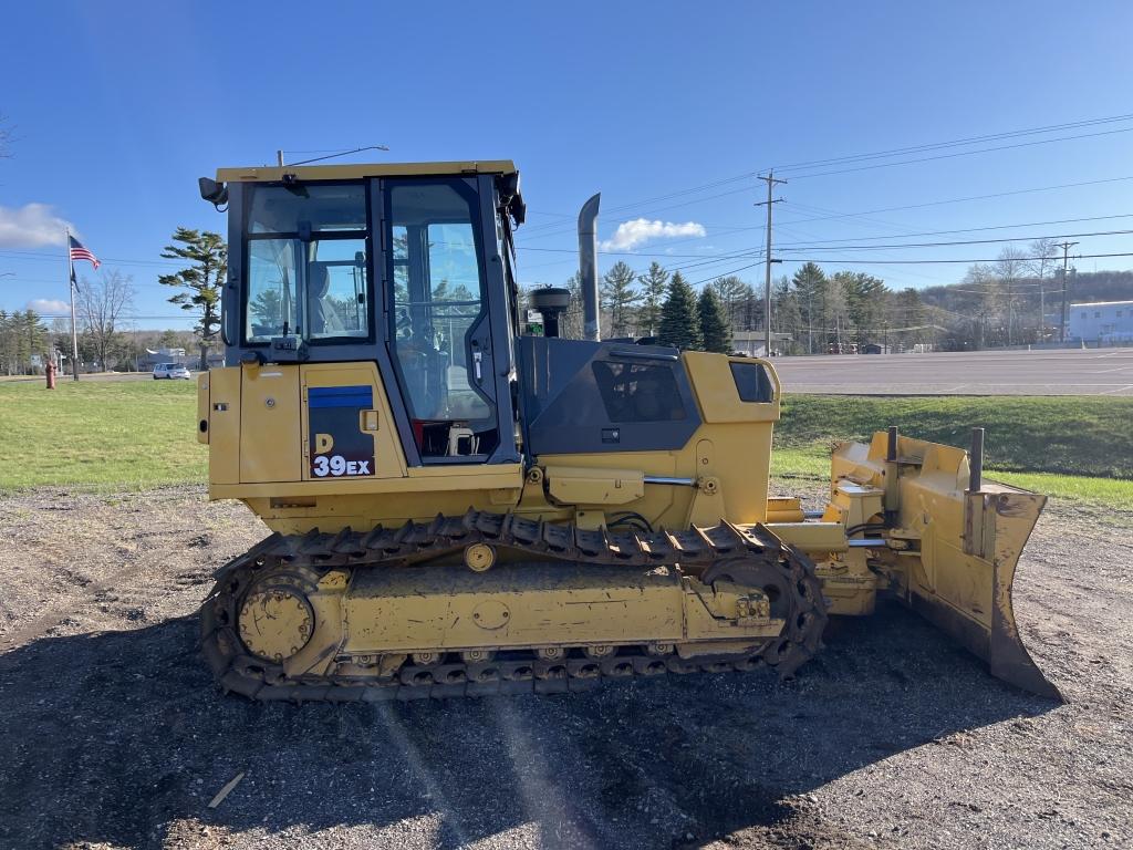 2001 Komatsu D39ex-21 Dozer