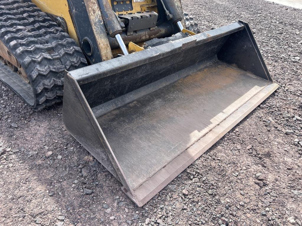 2015 John Deere 333e Skid Steer