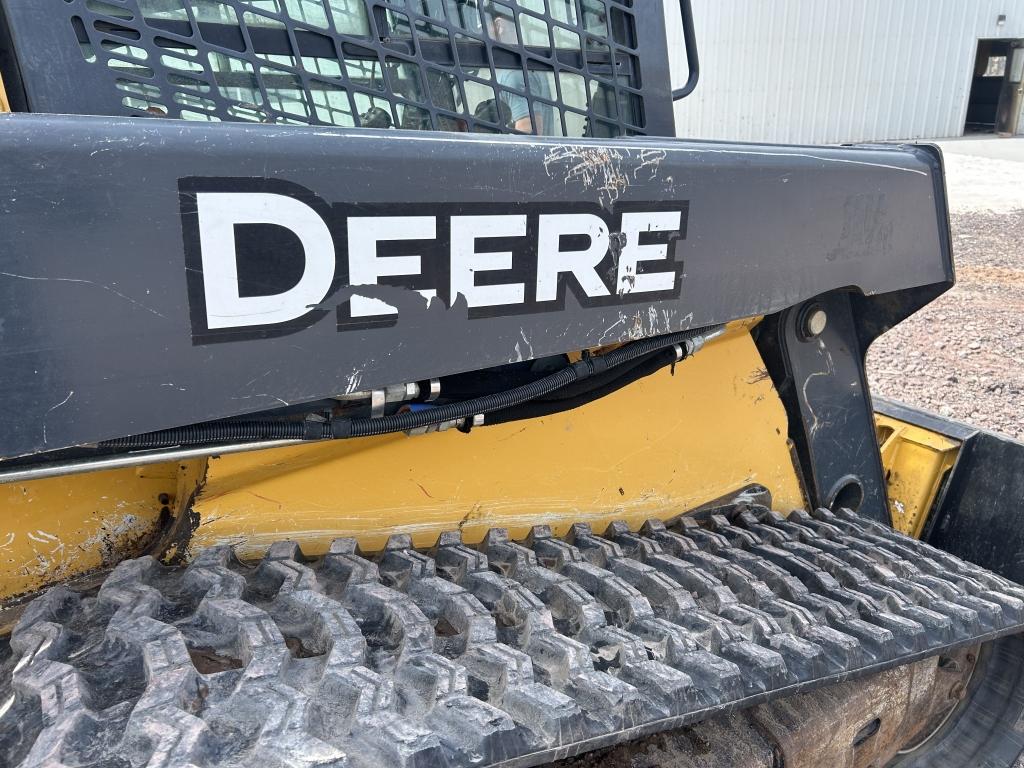 2015 John Deere 333e Skid Steer