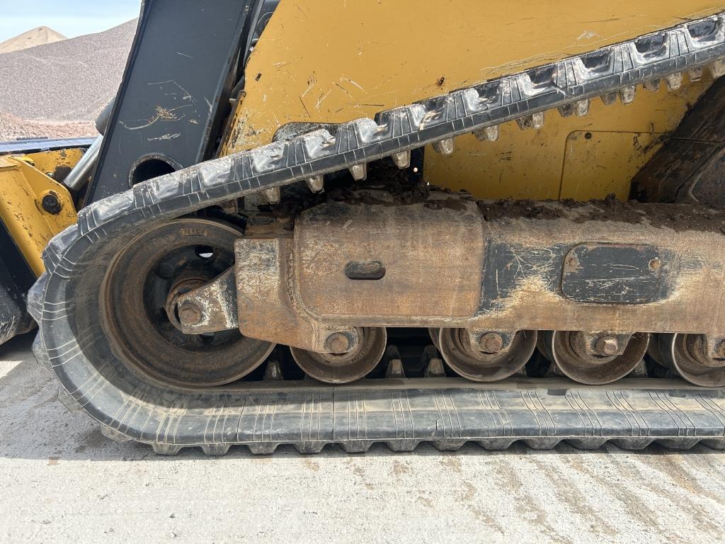 2015 John Deere 333e Skid Steer