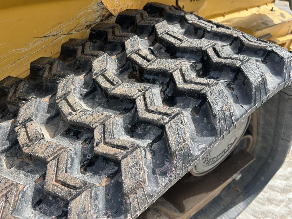 2015 John Deere 333e Skid Steer