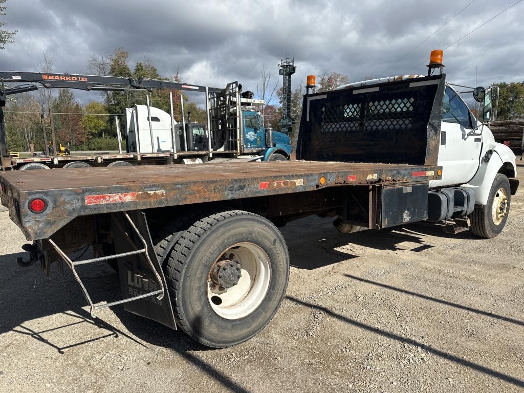 2000 Ford F750 Flatbed