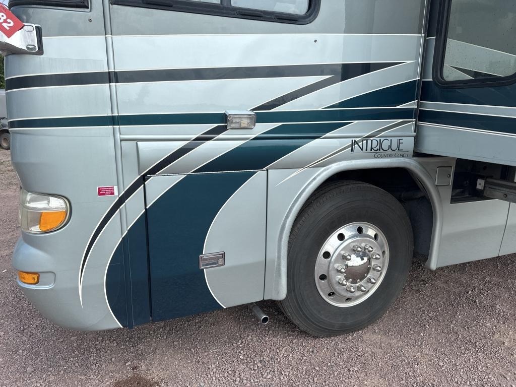 2004 Country Coach 42’ Intrigue Rv