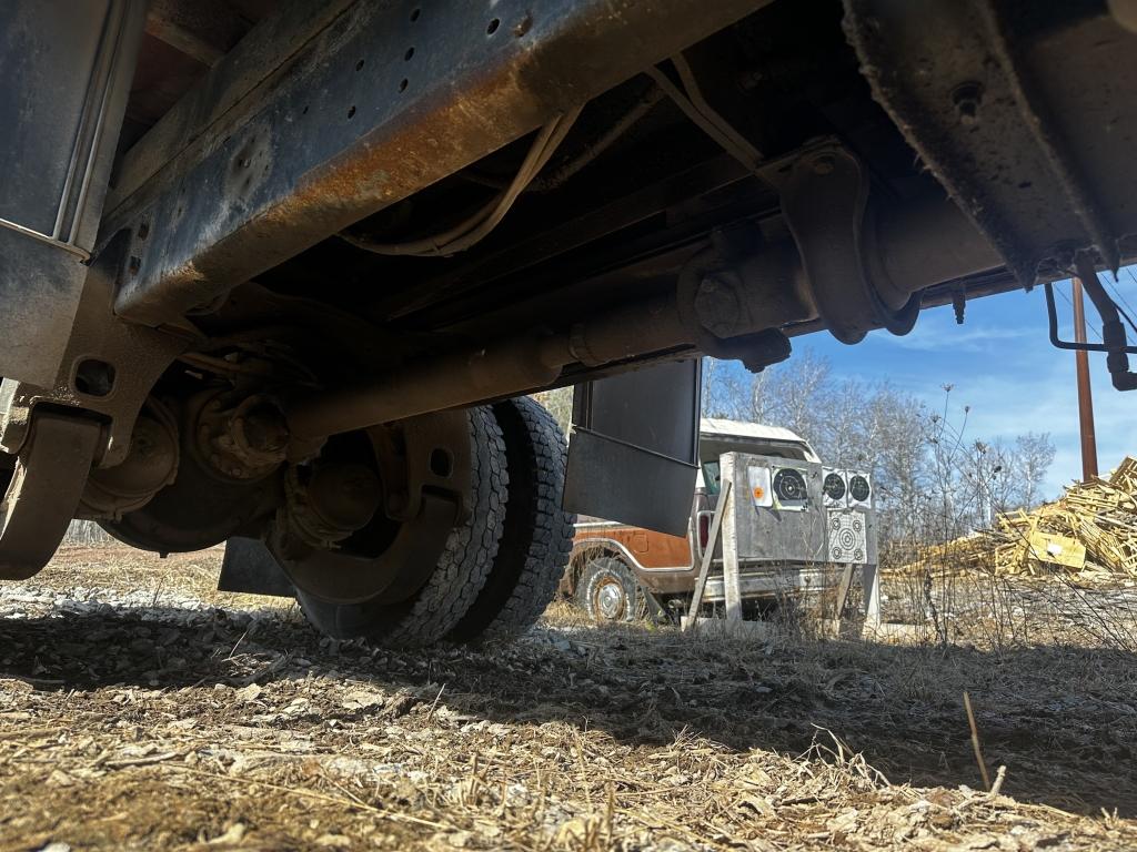 1987 Mack R690t Dump Truck