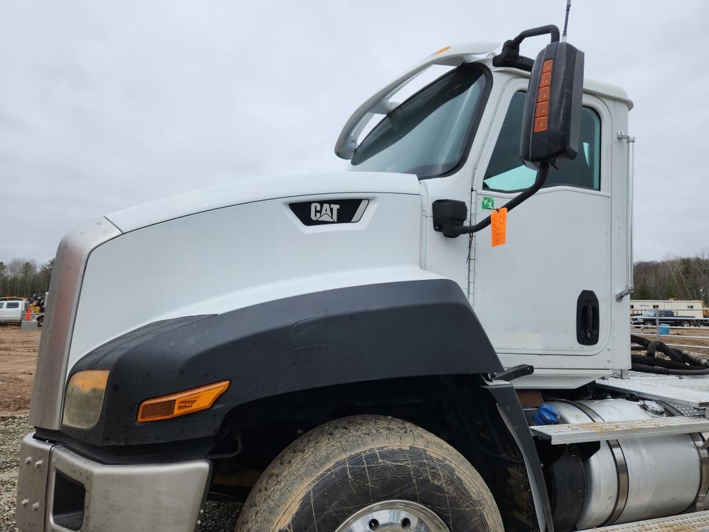 2016 Cat Ct660s Day Cab